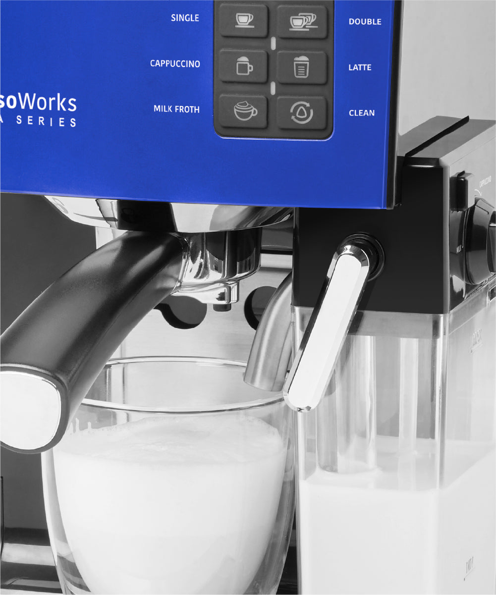 Make your favorite coffee with the EspressoWorks 19 bar Espresso & Cappuccino Maker set