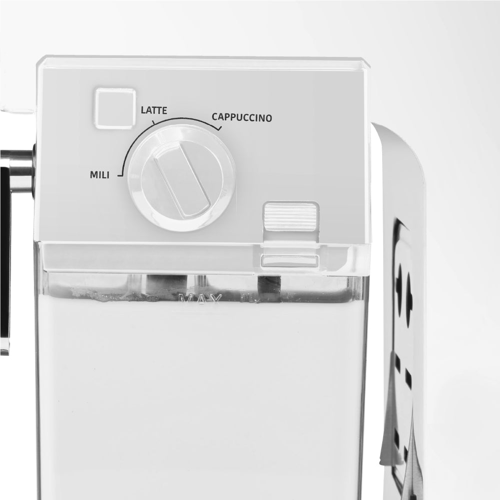 With the Milk Tank, easily make your favorite latte, cappuccino, and so much more!